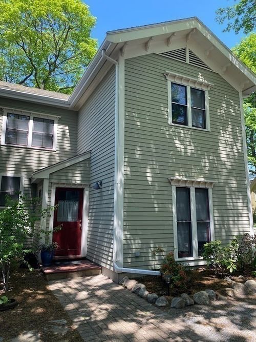 r-45 Orchard Street, Cambridge, MA, 02140 | Card Image