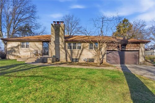 2948 N 70th St, Kansas City, KS, 66109-1802 | Card Image