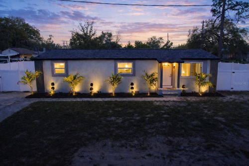 1711 E Sewaha St, TAMPA, FL, 33612-8677 | Card Image