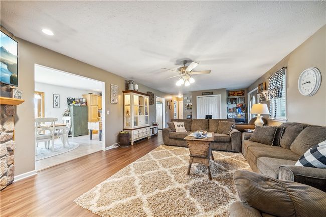 718 Filbert Heights Rd, House other with 3 bedrooms, 2 bathrooms and 2 parking in New Salem PA | Image 10