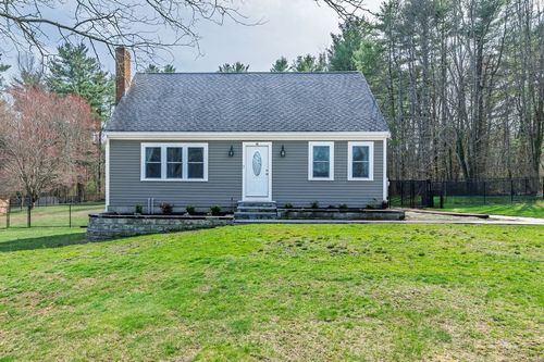 48 Big Rock Ln, Hanson, MA, 02341-1629 | Card Image