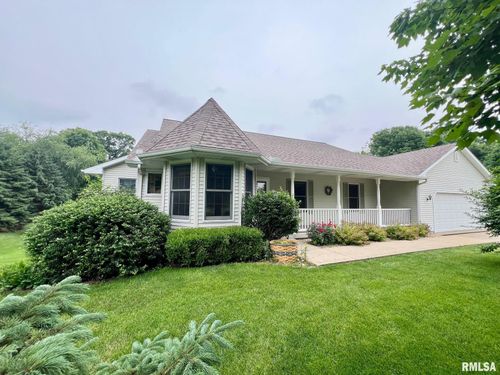 17231 Woodland Lakes Dr, Petersburg, IL, 62675-7541 | Card Image