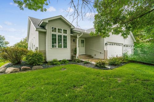 4611 19th St Sw, Forest Lake, MN, 55025-5100 | Card Image