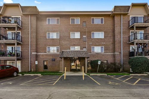 apt-205-2301 Beau Monde Ln, Lisle, IL, 60532-1588 | Card Image