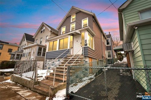 414 Mechanic St, Orange, NJ, 07050-2518 | Card Image