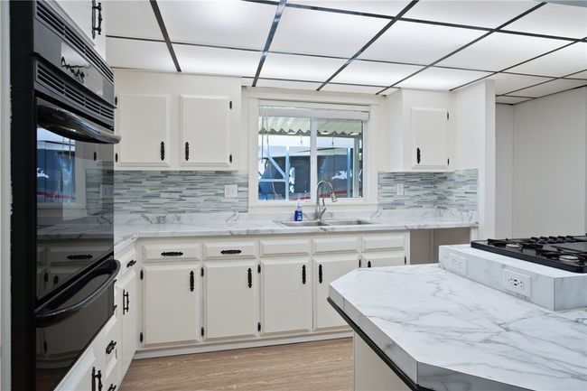Kitchen | Image 20