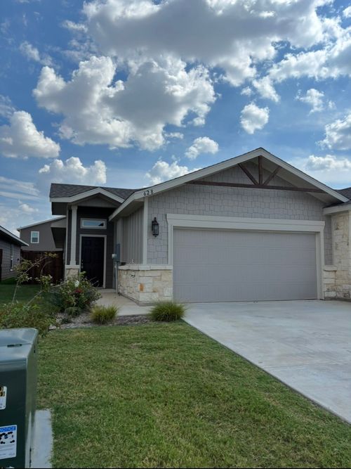 628 Blackland Dr, Venus, TX, 76084-2170 | Card Image