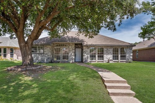 1111 Old Knoll Dr, Wylie, TX, 75098-5244 | Card Image