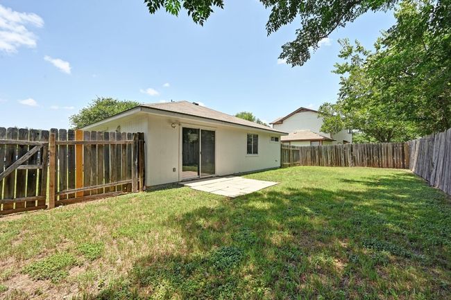 402 Colonial Park Blvd, House other with 3 bedrooms, 2 bathrooms and 2 parking in Austin TX | Image 19