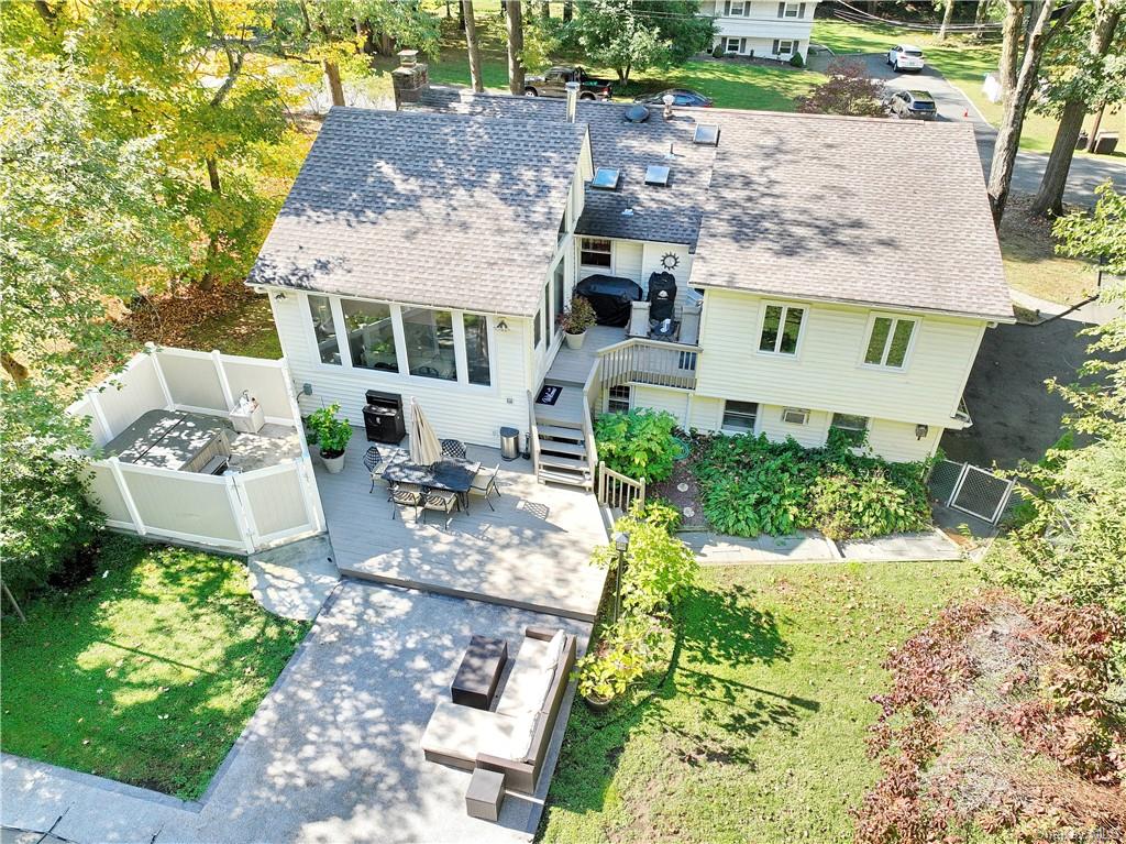 Van Dyke Ave, Airmont, NY 10901