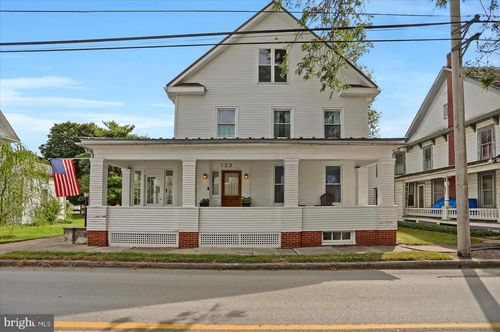 123 Penn St, MILLHEIM, PA, 16854-9625 | Card Image