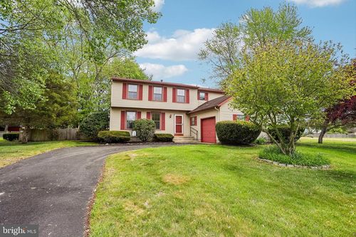 8 Dunham Ct, BERLIN, NJ, 08009-9022 | Card Image