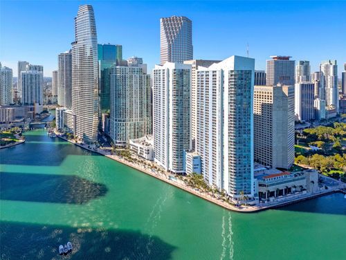 3726-325 S Biscayne Blvd, Miami, FL, 33131-2479 | Card Image