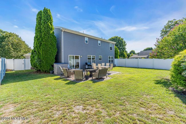 39 Honeysuckle Way, House other with 4 bedrooms, 3 bathrooms and null parking in Howell NJ | Image 46