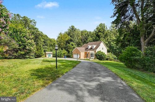 7855 Waller Dr, MANASSAS, VA, 20111-2880 | Card Image