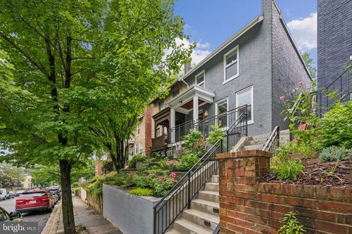 205 V St Ne, WASHINGTON, DC, 20002-1409 | Card Image