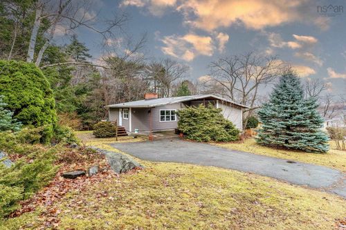 37 Sherbrooke Dr, Halifax, NS, B3M1P5 | Card Image