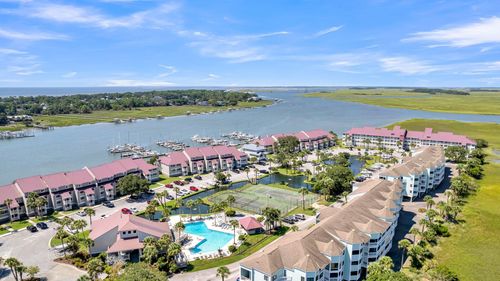 100 W Mariners Cay Dr, Folly Beach, SC, 29439 | Card Image