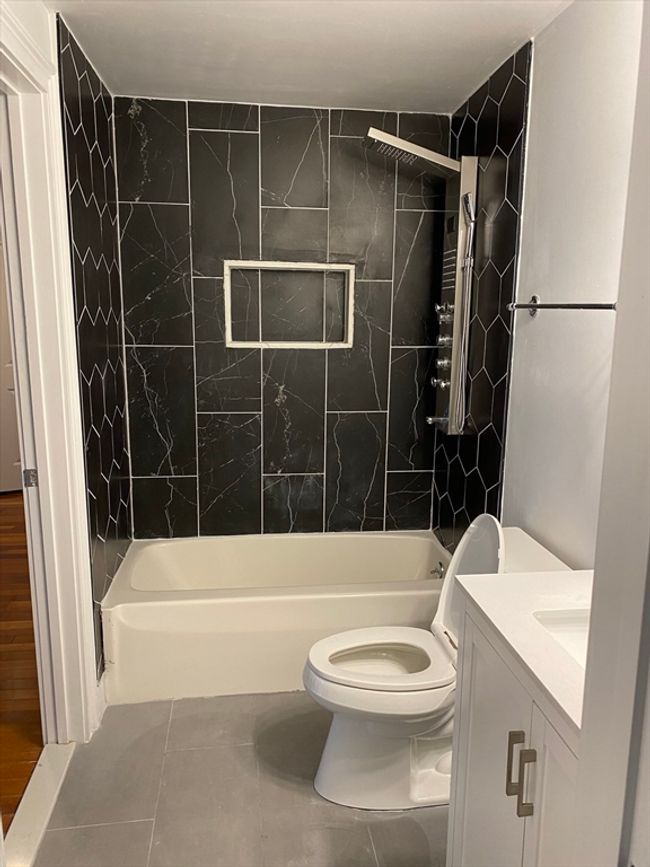 UNIT-210 - 15 Park Ave, Condo with 3 bedrooms, 2 bathrooms and 1 parking in Hull MA | Image 19