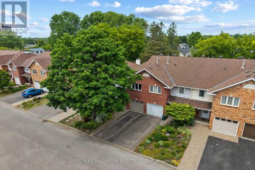 20 Royal Oak Crt, Ottawa, ON, K1T3N9 | Card Image