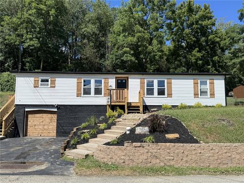 105 Stella Dr, Trafford, PA, 15085-1620 | Card Image