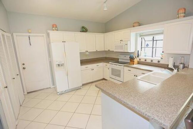 4772 Navigator Ln, House other with 3 bedrooms, 2 bathrooms and null parking in Boynton Beach FL | Image 9