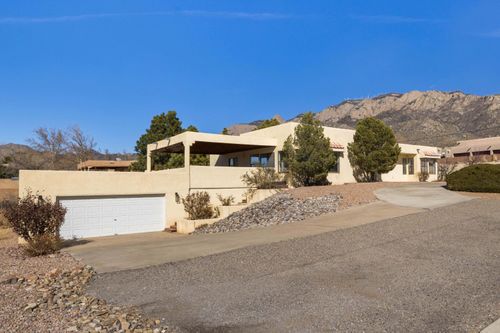 12505 Wilshire Ave Ne, Albuquerque, NM, 87122-1232 | Card Image