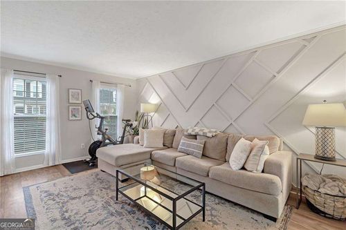 12 Surry County Place Nw, Atlanta, GA, 30318 | Card Image