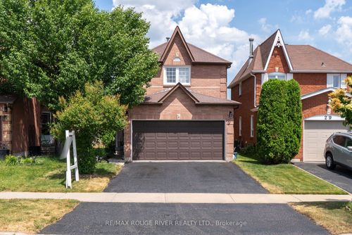 31 Sharp Cres, Ajax, ON, L1T3R1 | Card Image