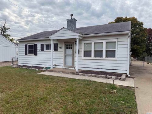 1726 W Granview Dr, Quincy, IL, 62301-6895 | Card Image