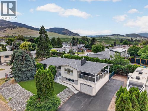 1685 Jonathan Rd, Kelowna, BC, V1P1A7 | Card Image