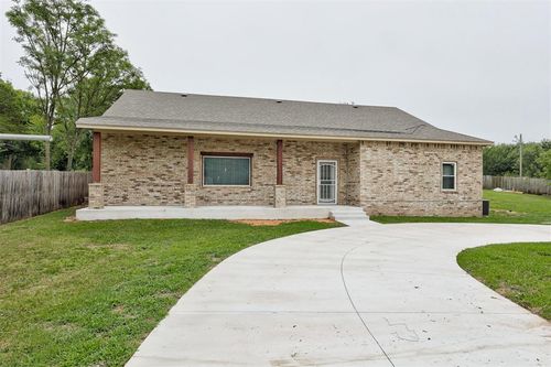 5314 N Post Rd, Spencer, OK, 73084-4122 | Card Image
