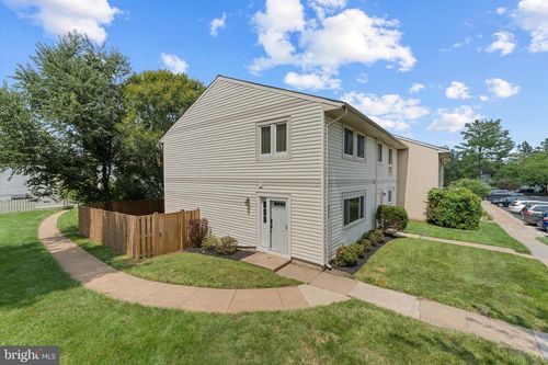 328 Reneau Way, HERNDON, VA, 20170-4518 | Card Image