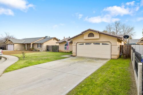 13129 Antonia Avenue, Cutler, CA, 93615 | Card Image