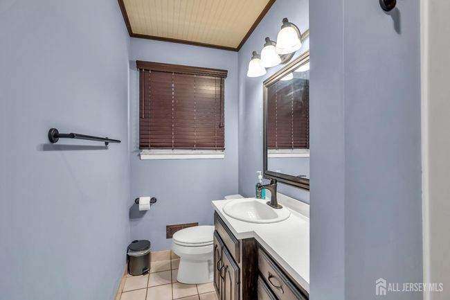27 Brookside Rd, House other with 3 bedrooms, 3 bathrooms and null parking in Edison NJ | Image 13