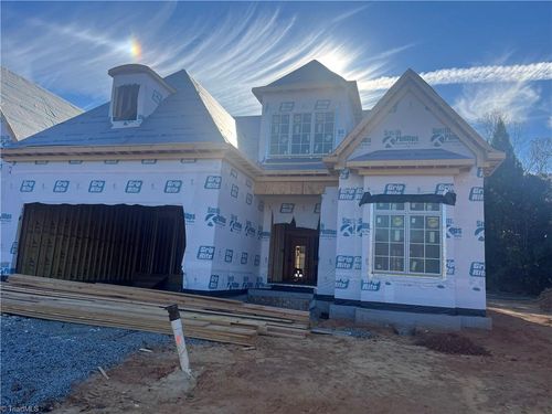 14 Creswell Manor Dr, Greensboro, NC, 27407-7947 | Card Image