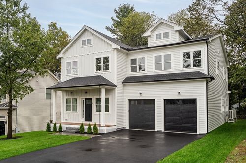 22 Estabrook Rd, Lexington, MA, 02421-7540 | Card Image