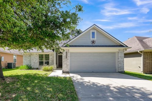 990 Northampton Dr, Conroe, TX, 77303-1816 | Card Image