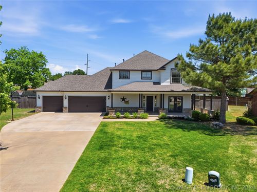 2413 W 109th St S, Jenks, OK, 74037-2690 | Card Image