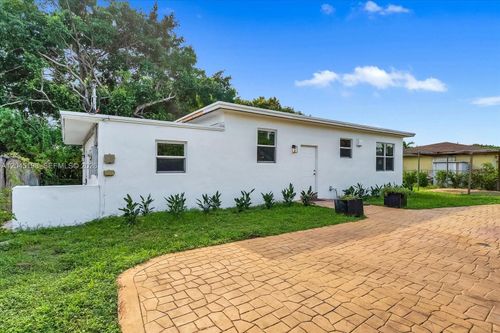 13415 Nw 22nd Ave, Miami, FL, 33167-1321 | Card Image