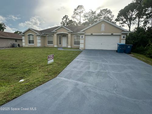 150 Hillock Ave Nw, PALM BAY, FL, 32907-6817 | Card Image