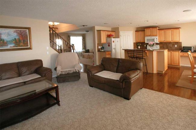 178 Somerglen Way Sw, House other with 4 bedrooms, 3 bathrooms and 4 parking in Calgary AB | Image 5