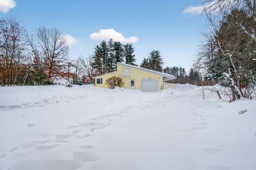 28 Pearson Rd, Merrimack, NH, 03054-2818 | Card Image