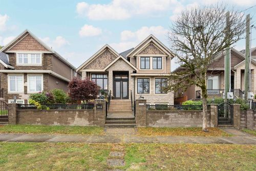 913 Quadling Ave, Coquitlam, BC, V3K2A6 | Card Image