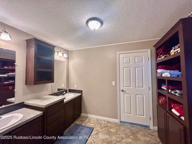 134 Gopher Gulch Loop, House other with 3 bedrooms, 3 bathrooms and null parking in Carrizozo NM | Image 23