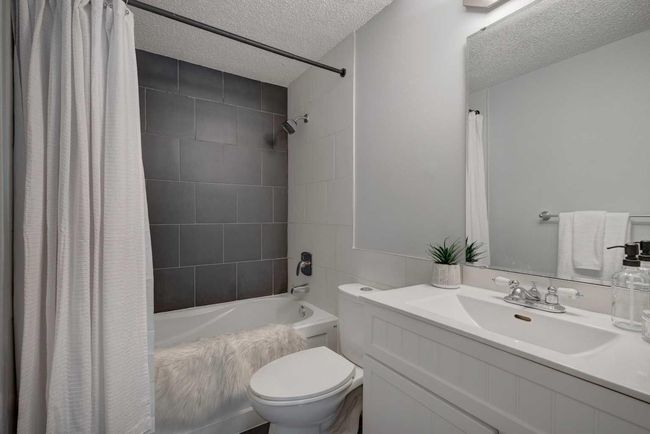 56 - 2300 Oakmoor Drive Sw, Townhouse with 3 bedrooms, 1 bathrooms and 1 parking in Calgary AB | Image 16