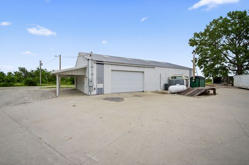 20234 495th Ln, Chariton, IA, 50049-8630 | Card Image