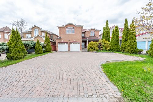975 Bristol Road W, Mississauga, ON, L5V2N9 | Card Image