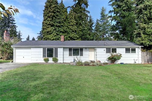 15154 Se Newport Way, Bellevue, WA, 98006-1710 | Card Image