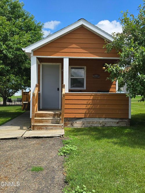 4-and-5-803 Broadway Street, Napoleon, ND, 58561 | Card Image